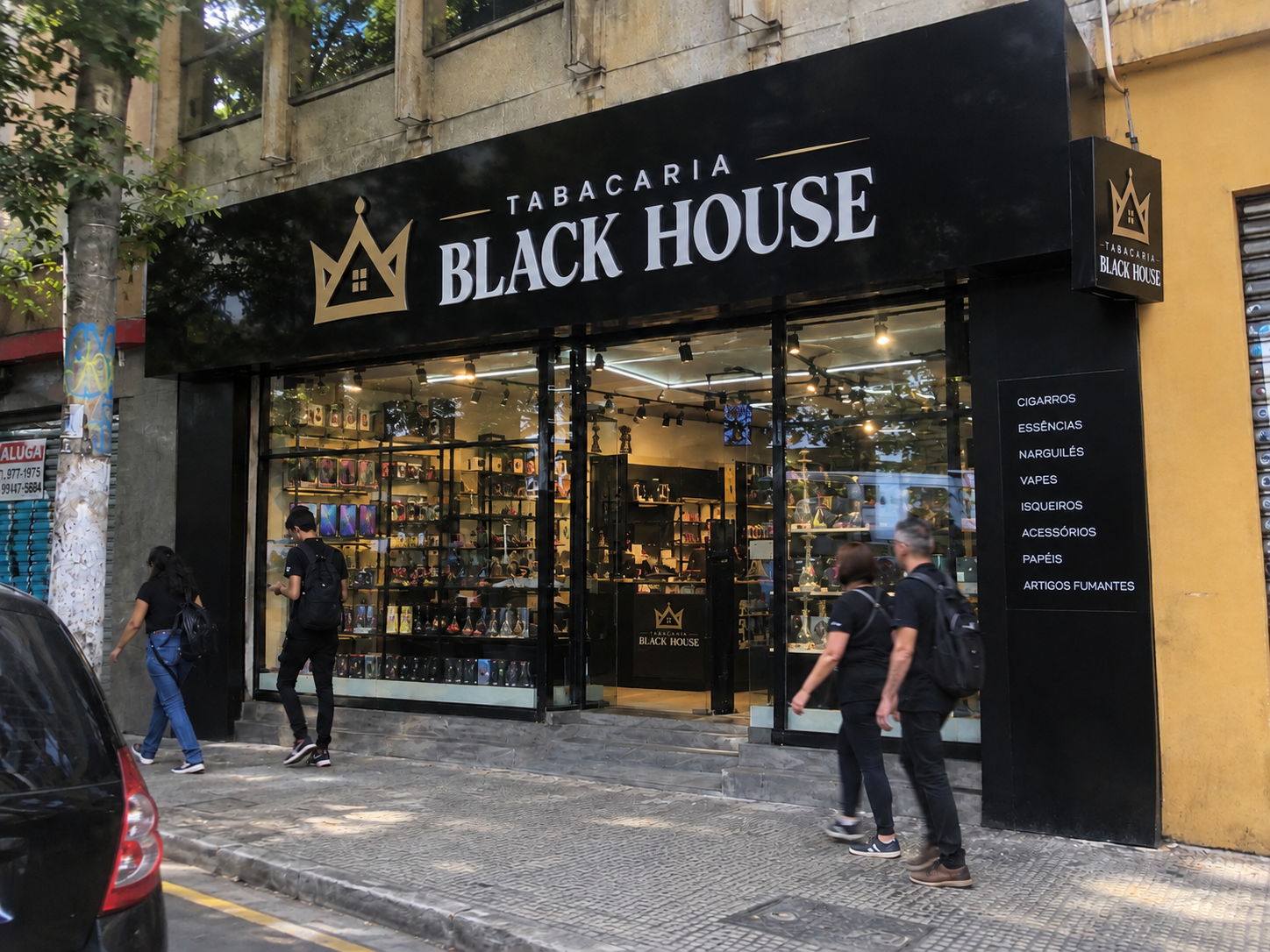 Fachada da Tabacaria Black House na Vila Mariana, em São Paulo